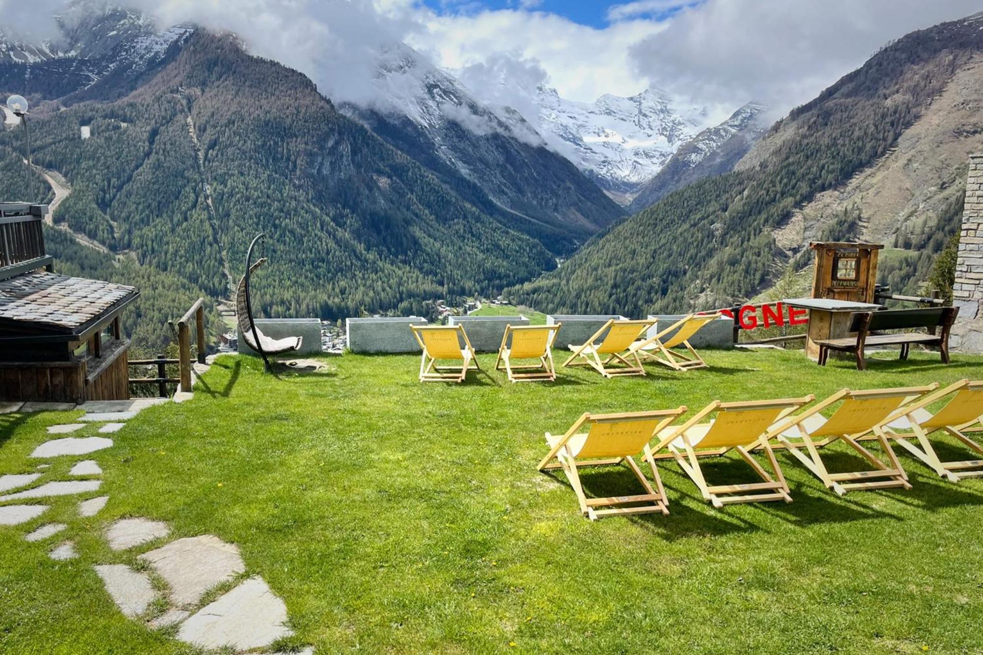 Hotel Belvedere Конье Экстерьер фото